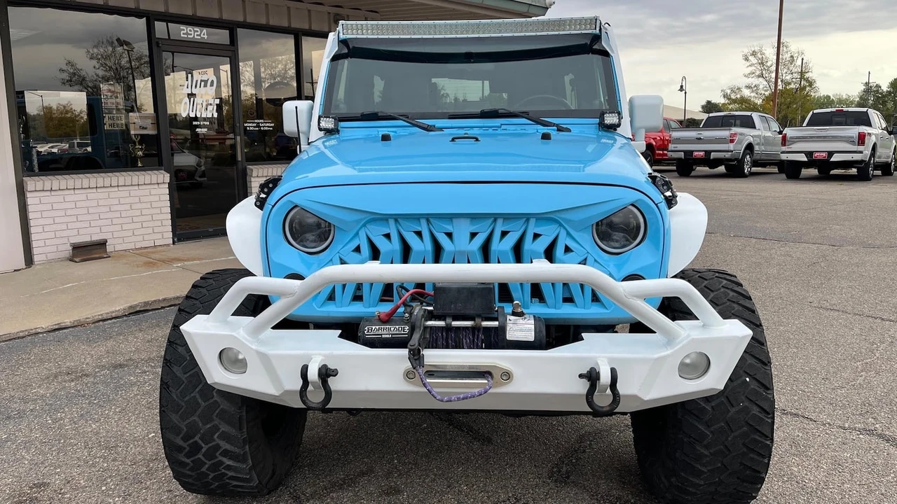 2010 Jeep JK Wrangler - Image 14 of 19