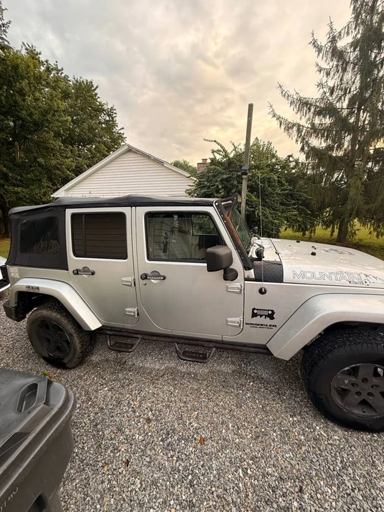 2010 Jeep JK Wrangler - Image 2 of 4