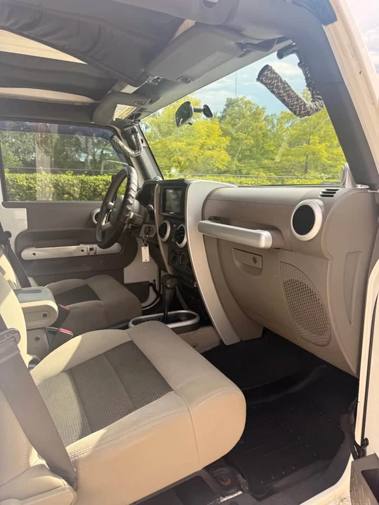 2010 Jeep JK Wrangler - Image 13 of 16