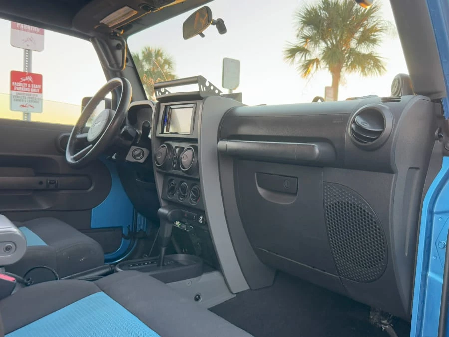 2010 Jeep JK Wrangler - Image 19 of 21