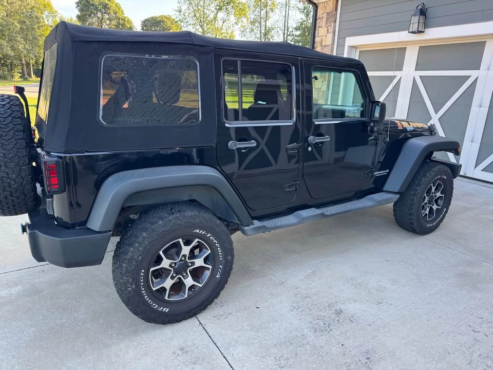 2010 Jeep JK Wrangler - Image 2 of 17