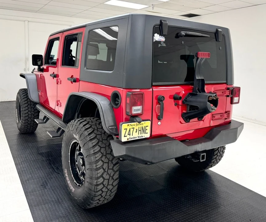 2010 Jeep - Image 3 of 31