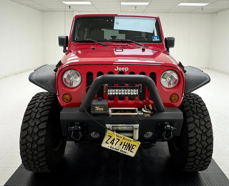 2010 Jeep - Image 8 of 31