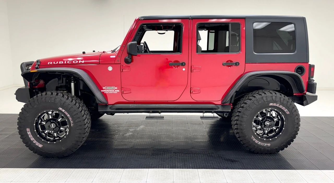 2010 Jeep - Image 2 of 31