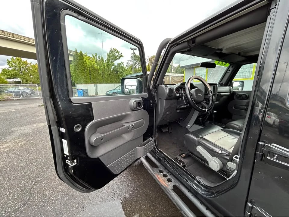 2010 Jeep JK Wrangler - Image 16 of 19
