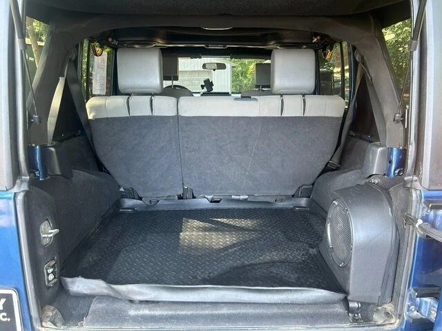 2010 Jeep JK Wrangler - Image 19 of 20
