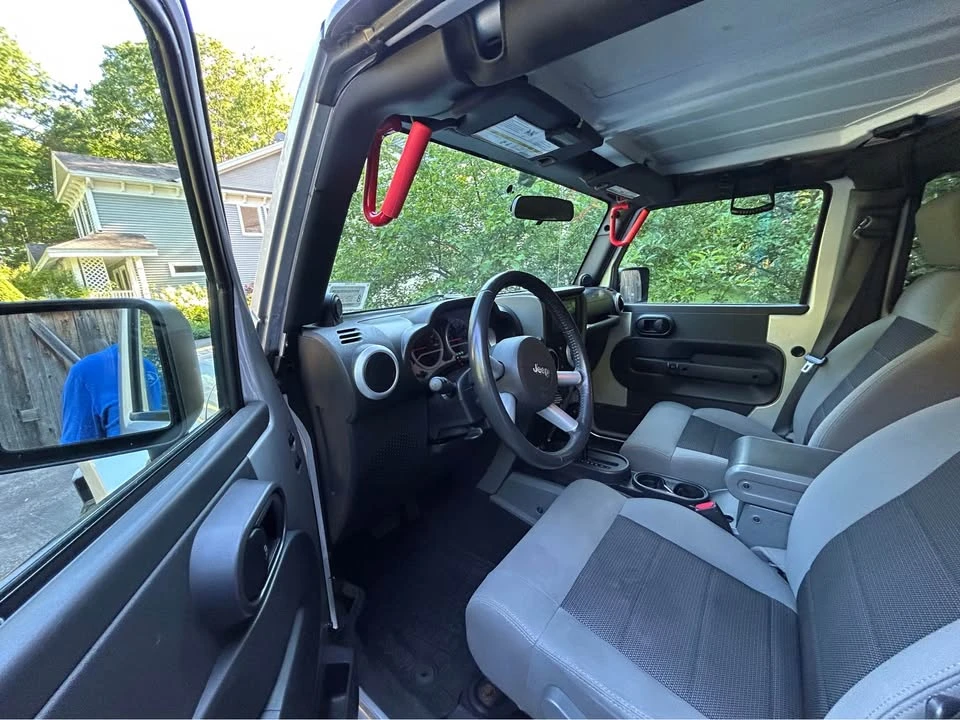2010 Jeep JK Wrangler - Image 14 of 21