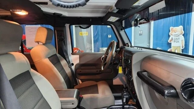 2010 Jeep JK Wrangler - Image 9 of 21