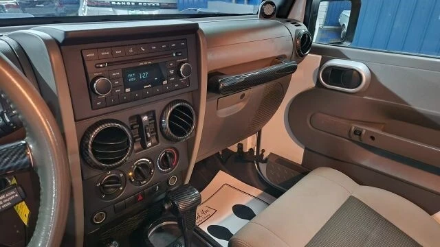 2010 Jeep JK Wrangler - Image 20 of 21