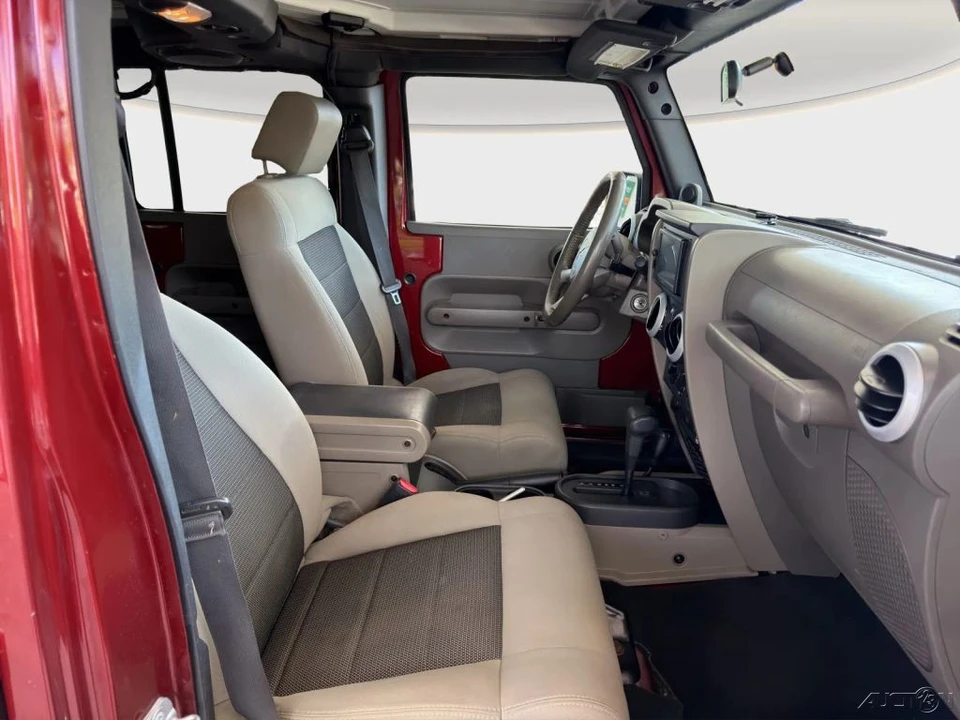 2010 Jeep JK Wrangler - Image 19 of 21