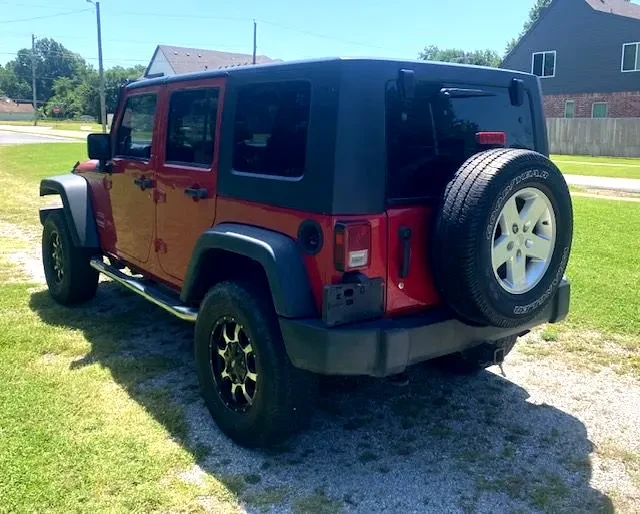 2010 Jeep JK Wrangler - Image 11 of 15