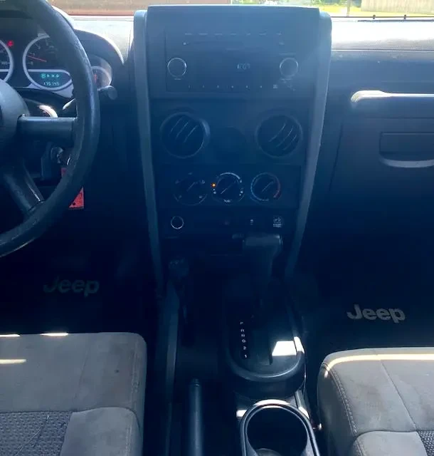 2010 Jeep JK Wrangler - Image 8 of 15