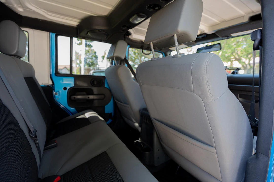 2010 Jeep JK Wrangler - Image 27 of 31