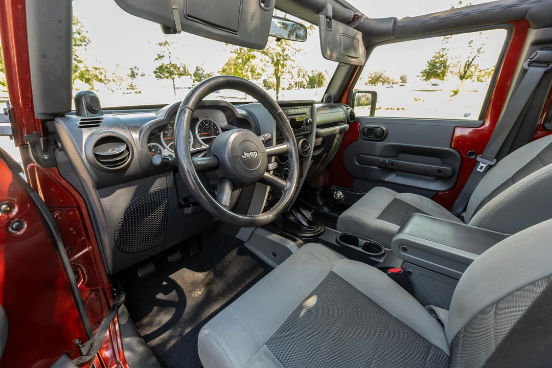 2010 Jeep JK Wrangler - Image 26 of 31