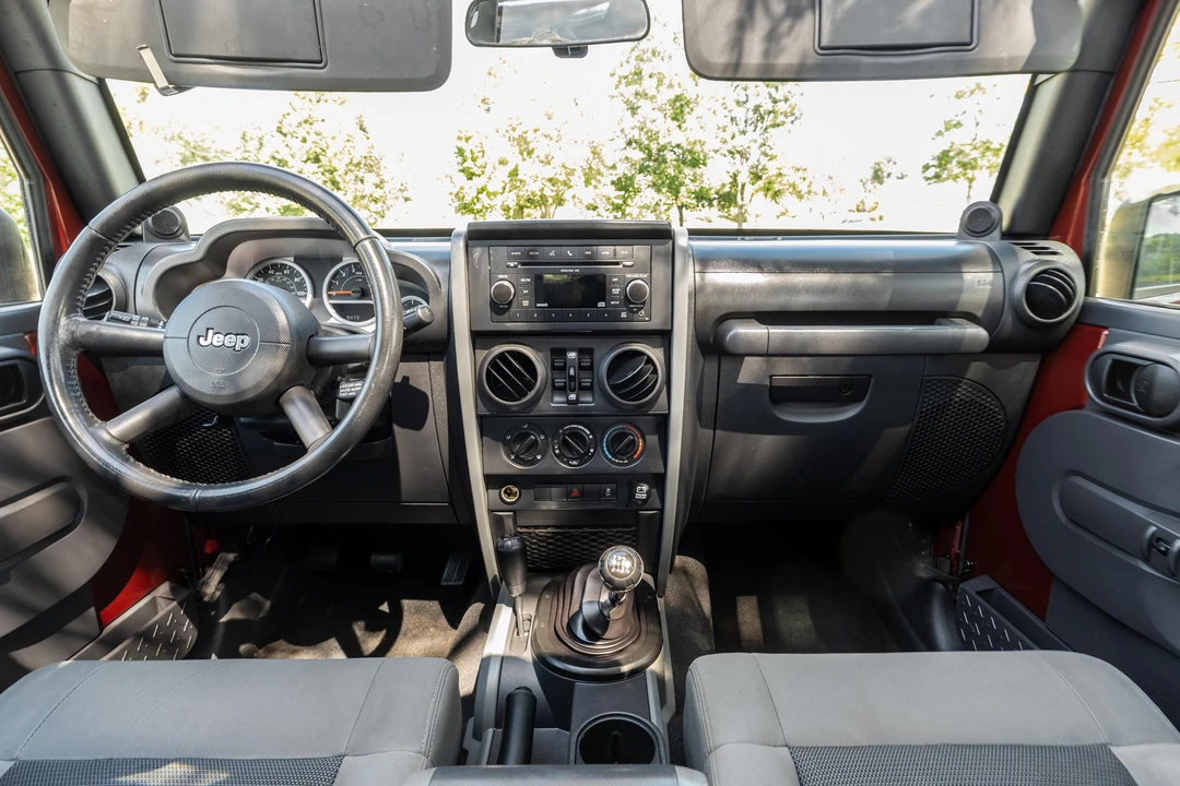 2010 Jeep JK Wrangler - Image 17 of 31