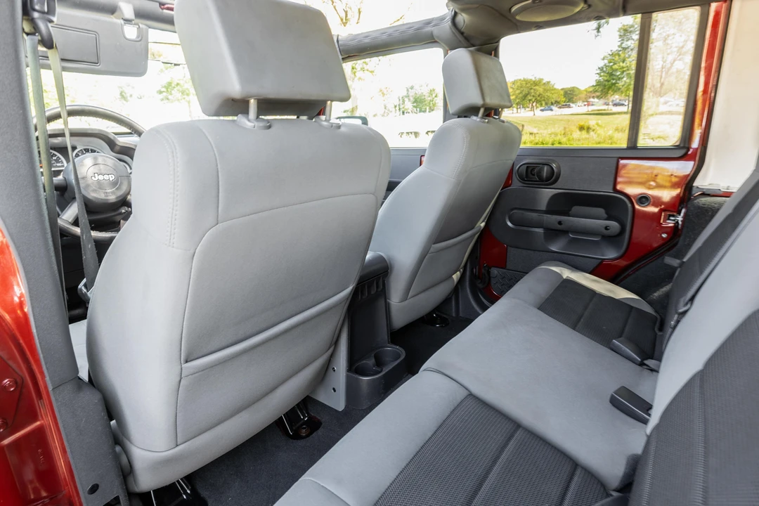 2010 Jeep JK Wrangler - Image 24 of 31