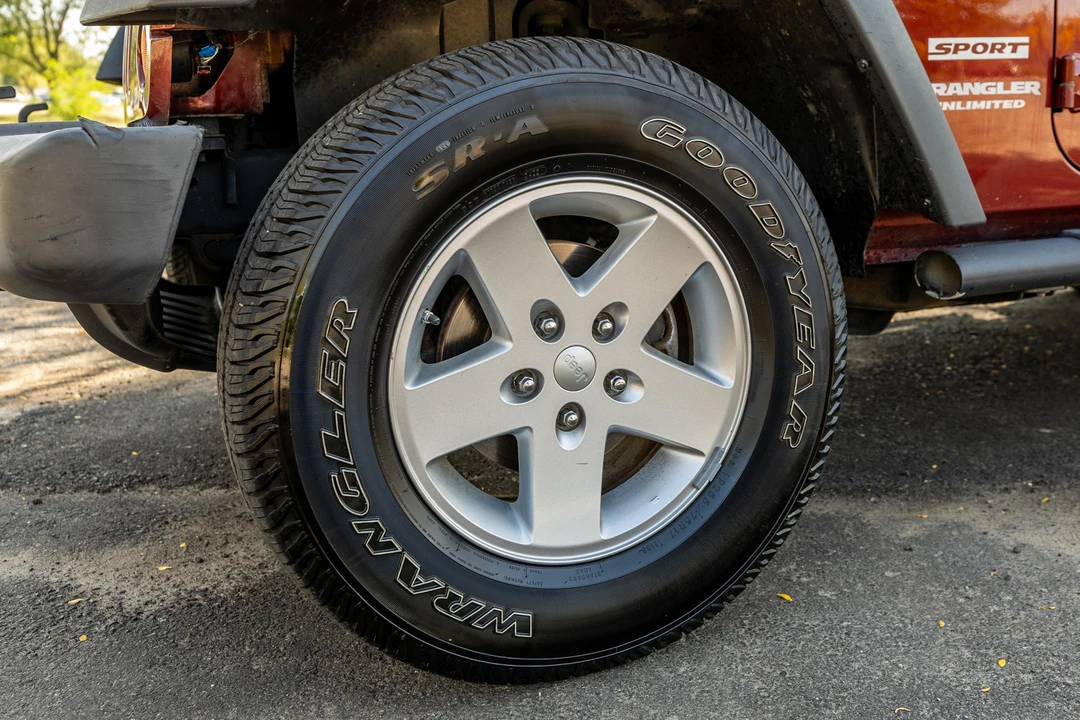 2010 Jeep JK Wrangler - Image 9 of 31
