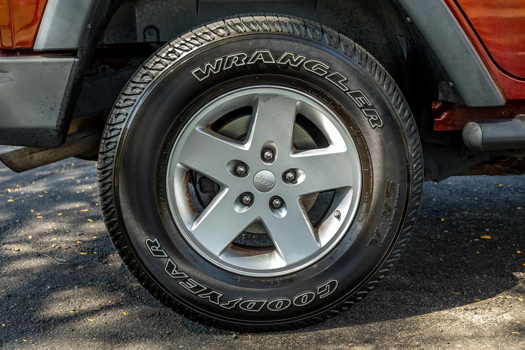2010 Jeep JK Wrangler - Image 11 of 31