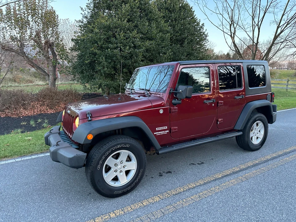 2010 Jeep JK Wrangler - Image 28 of 31