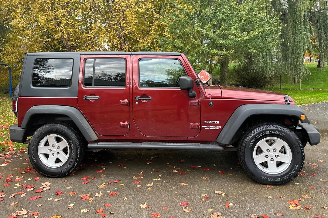 2010 Jeep JK Wrangler - Image 3 of 31