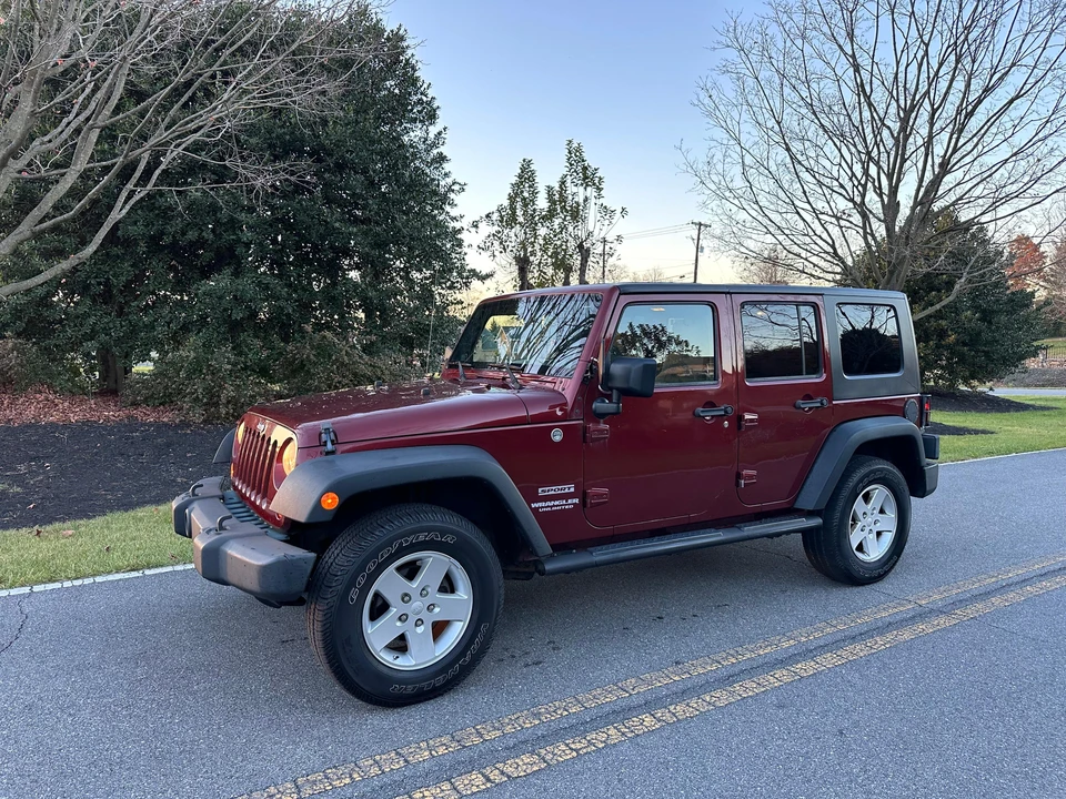 2010 Jeep JK Wrangler - Image 27 of 31