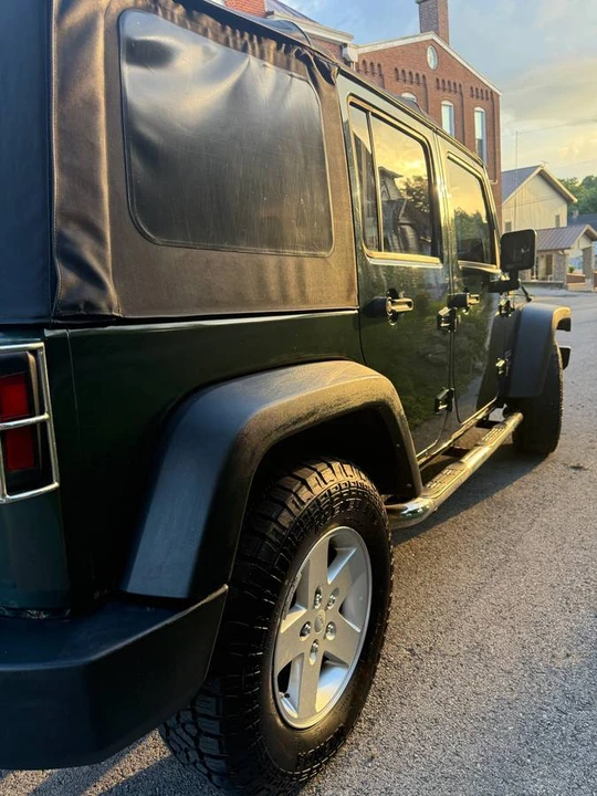 2010 Jeep JK Wrangler - Image 18 of 22