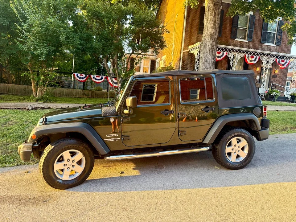 2010 Jeep JK Wrangler - Image 4 of 22