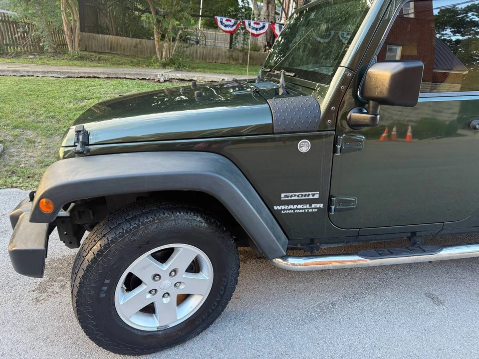 2010 Jeep JK Wrangler - Image 3 of 22