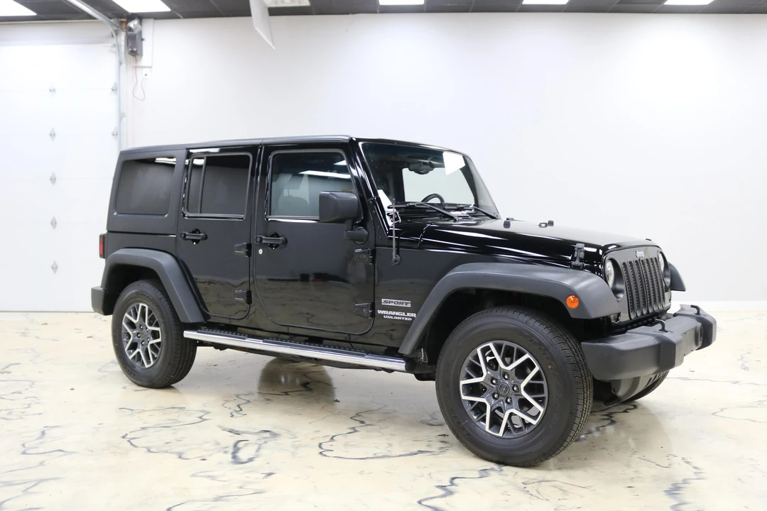 2010 Jeep JK Wrangler - Image 15 of 31