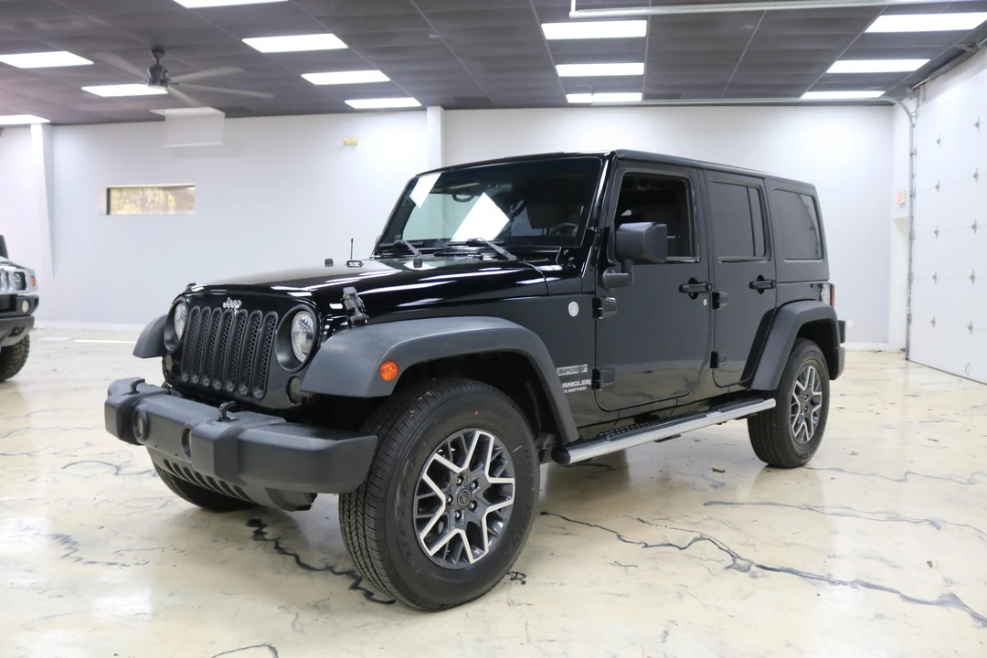 2010 Jeep JK Wrangler - Image 3 of 31