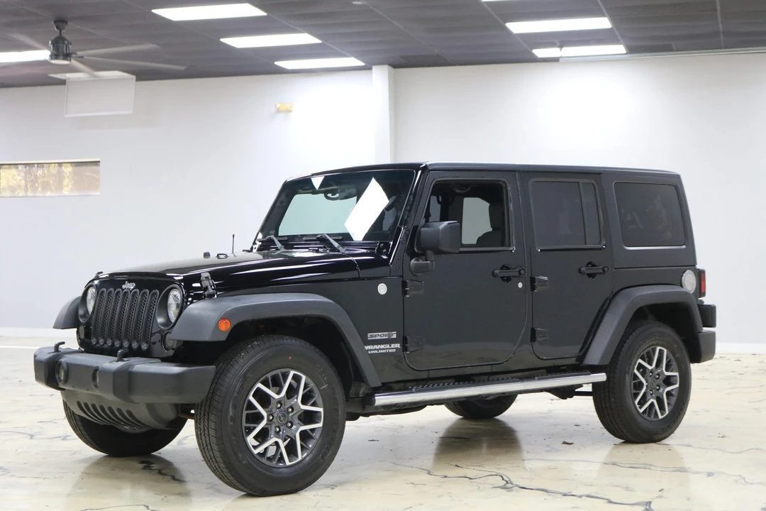 2010 Jeep JK Wrangler - Image 6 of 31