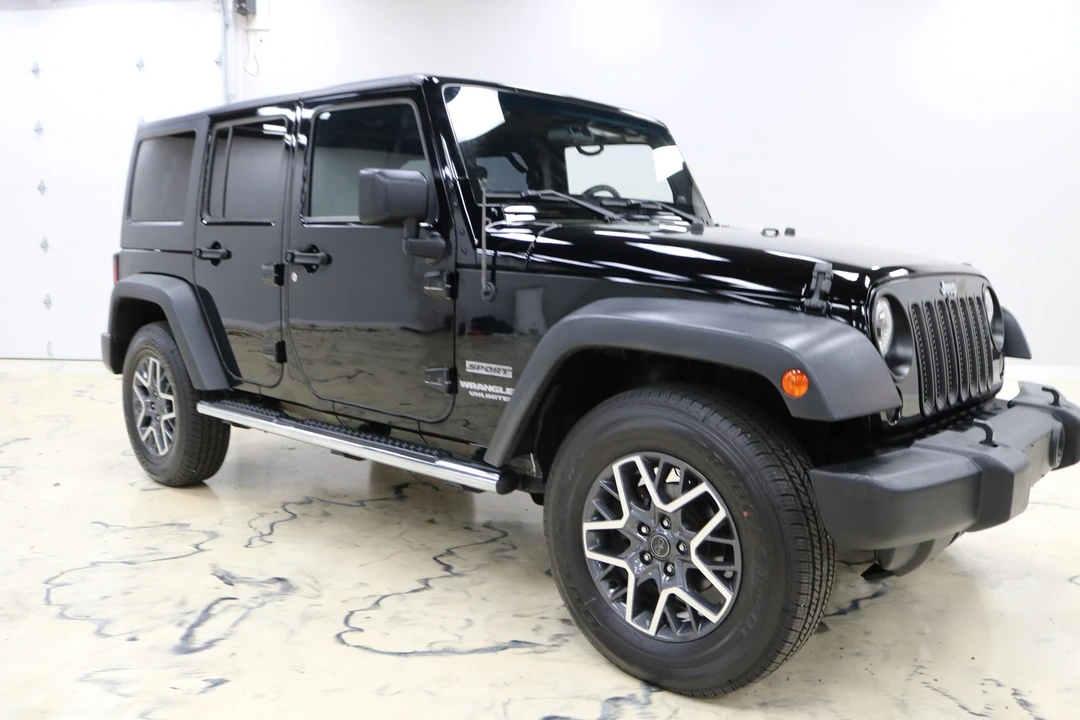 2010 Jeep JK Wrangler - Image 17 of 31
