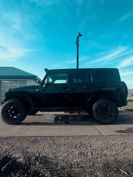 2010 Jeep JK Wrangler - Image 2 of 5