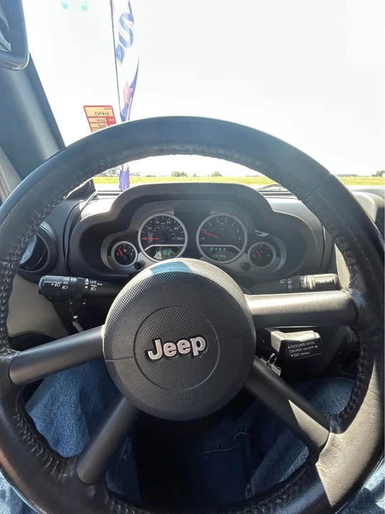 2010 Jeep JK Wrangler - Image 2 of 9