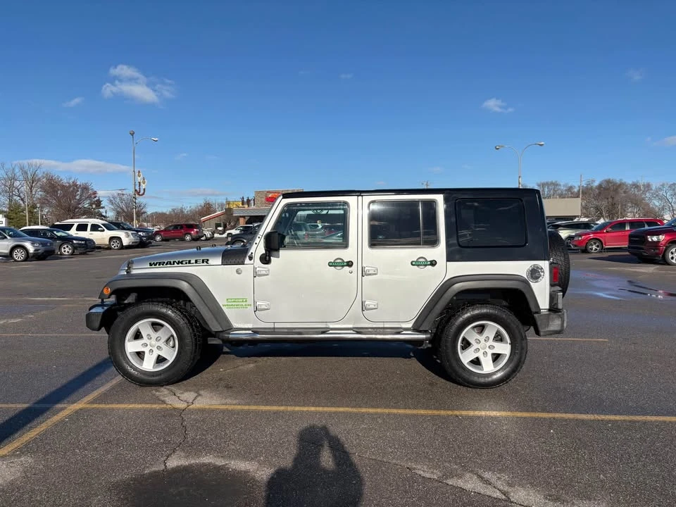 2010 Jeep JK Wrangler - Image 3 of 20