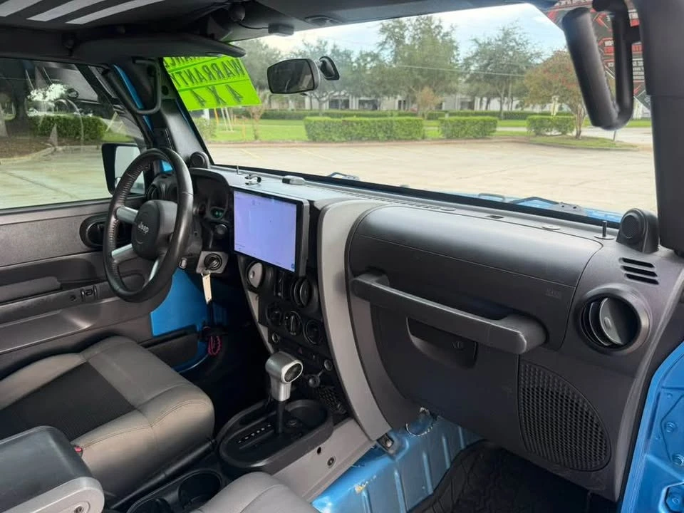2010 Jeep JK Wrangler - Image 14 of 18