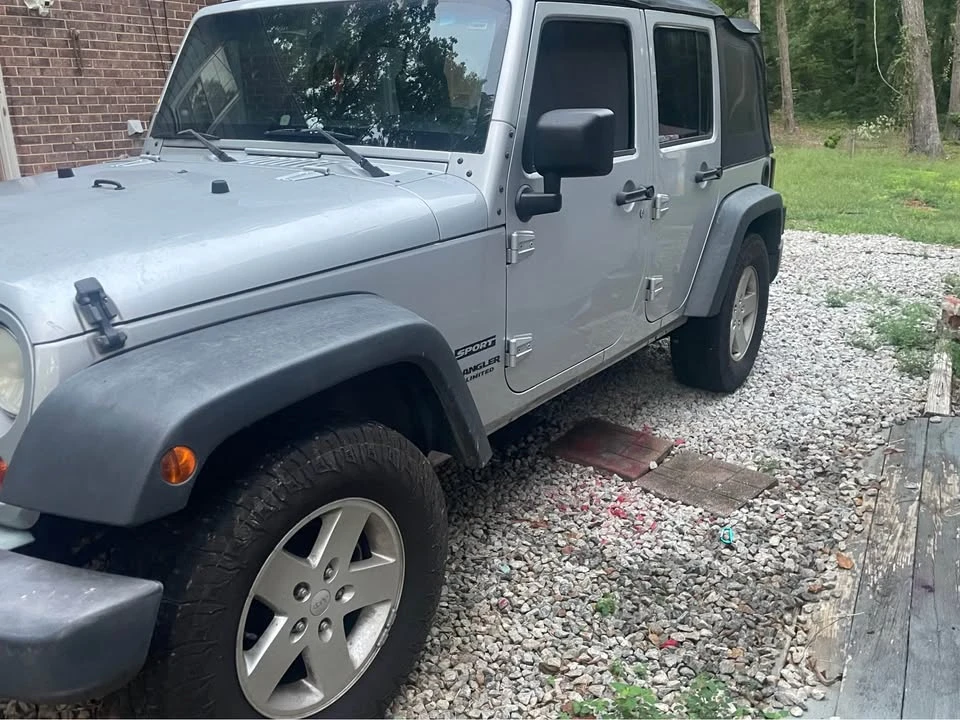 2010 Jeep JK Wrangler - Image 3 of 5