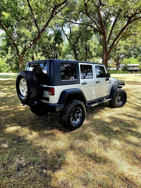 2010 Jeep JK Wrangler - Image 5 of 10