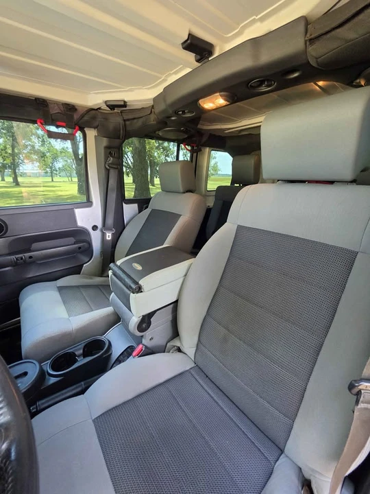 2010 Jeep JK Wrangler - Image 8 of 10