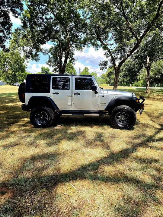 2010 Jeep JK Wrangler - Image 4 of 10