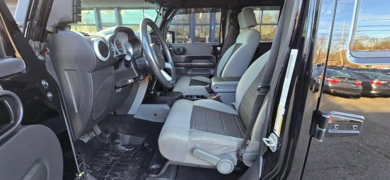 2010 Jeep JK Wrangler - Image 6 of 12