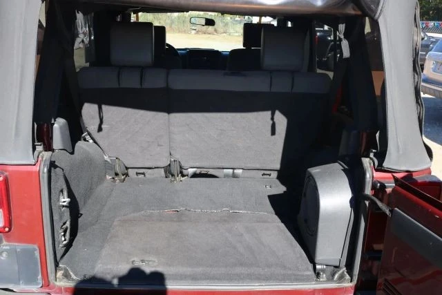 2010 Jeep - Image 25 of 27