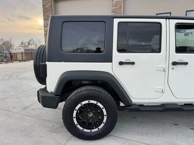 2010 Jeep JK Wrangler - Image 16 of 21