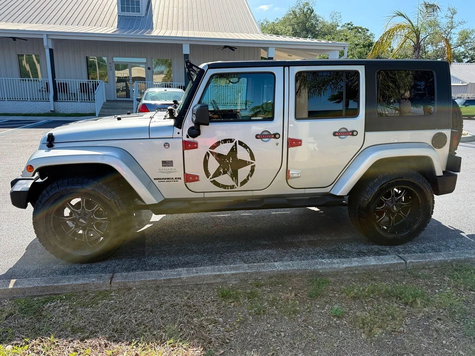 2010 Jeep JK Wrangler - Image 11 of 12