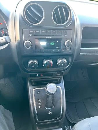 2010 Jeep Compass - Image 8 of 9