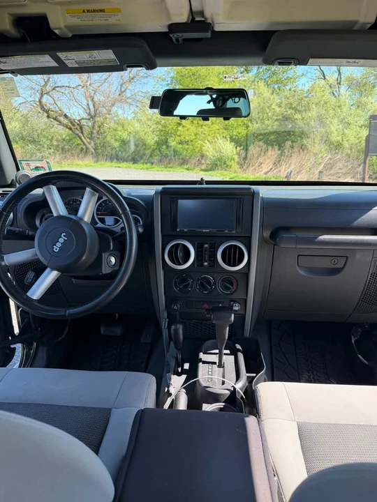 2010 Jeep JK Wrangler - Image 15 of 16