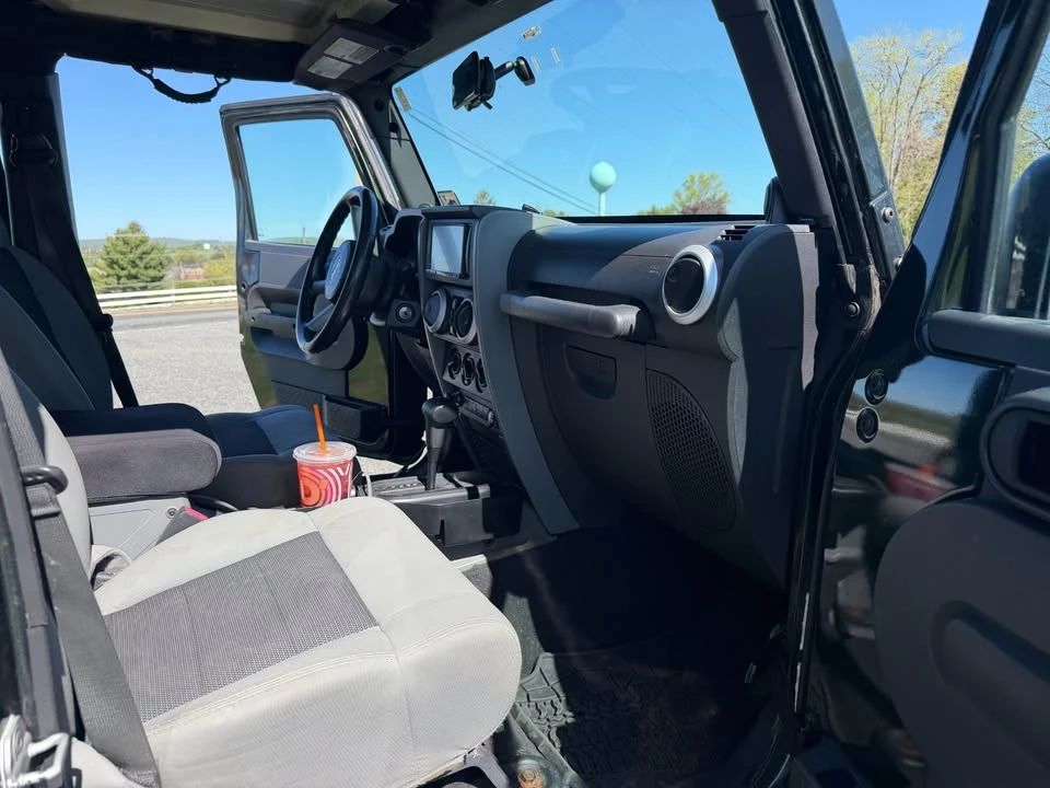 2010 Jeep JK Wrangler - Image 13 of 16