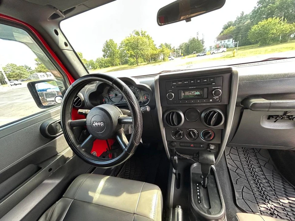 2010 Jeep JK Wrangler - Image 11 of 12