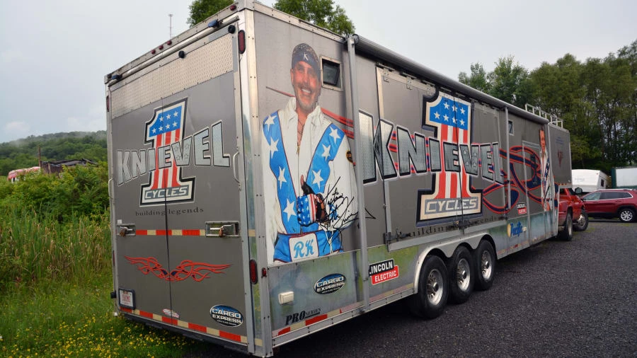 2010 Continental Cargo Trailer - Image 2 of 9