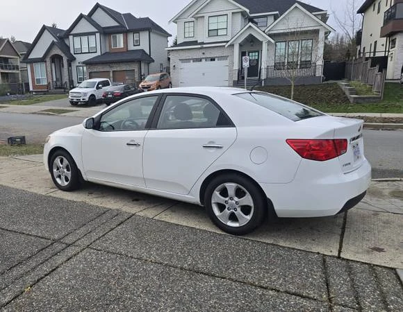 2010 Kia Forte - Image 4 of 10
